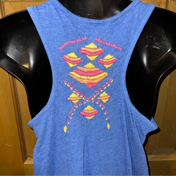 NWT Threads 4 Thought High Low Embroidered Razor Back Tank Top Size S - Picture 6 of 14
